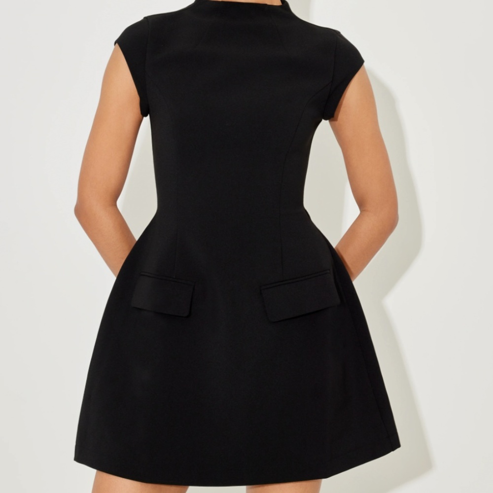 AUTHENTIC ODD MUSE THE ULTIMATE CAP SLEEVE MINI DRESS BLACK NWOT M REGULAR